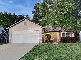 1309 Blue Heron Ln in Greenwood, IN - Building Photo