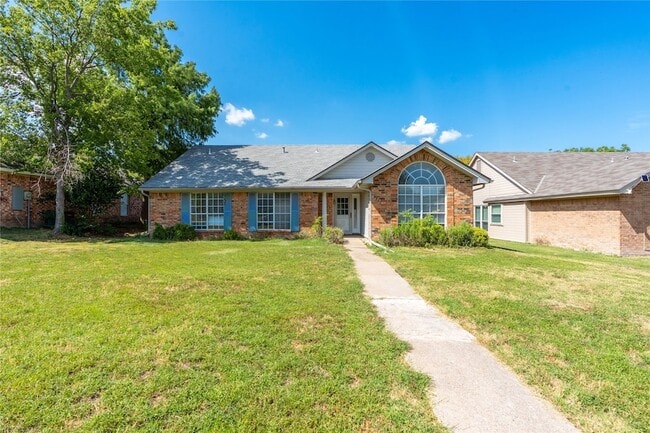 1417 Quail Crest Dr in Garland, TX - Building Photo - Building Photo