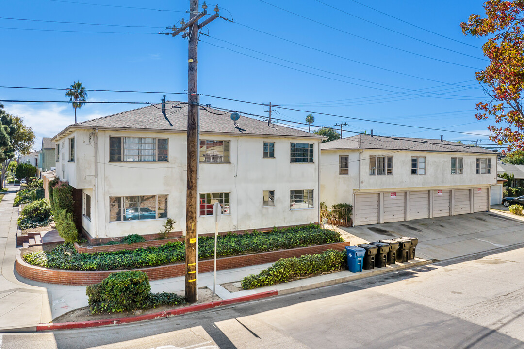 8101 Crenshaw Blvd in Inglewood, CA - Building Photo