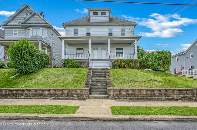 property at 1807 Farr St
