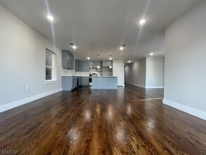 837 S 19th St in Newark, NJ - Foto de edificio - Building Photo