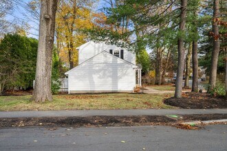 39 Harland Rd in Waltham, MA - Building Photo - Building Photo