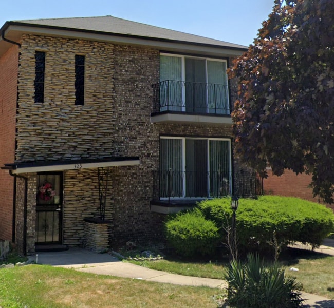 323 Luella Ave, Unit 1