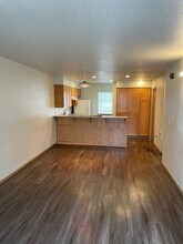 4854-4866 SW 150th Pl in Beaverton, OR - Building Photo - Building Photo
