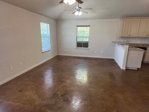 2312 S 3rd St in Waco, TX - Building Photo - Building Photo
