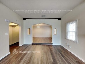 2028 W 85th St in Los Angeles, CA - Building Photo - Building Photo