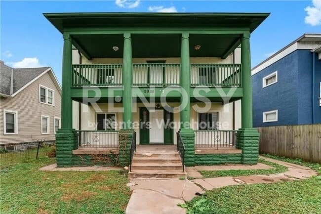 property at 2925 2nd Ave S