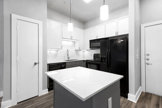 Residences at The Triangle in Austin, TX - Building Photo - Building Photo