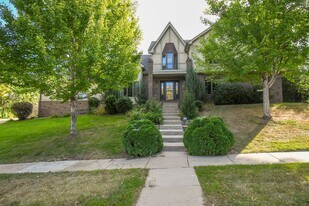 4404 S Yellowstone Ln in Sioux Falls, SD - Building Photo