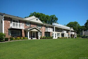 2 2 St in Coram, NY - Building Photo