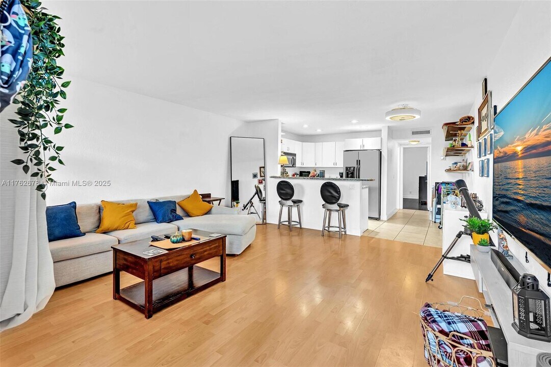 2715 NE 49th St in Fort Lauderdale, FL - Building Photo