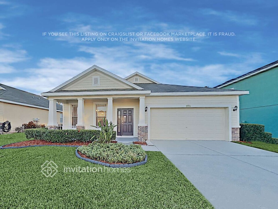 3014 Azalea Blossom Dr in Plant City, FL - Building Photo