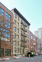 10 W 93rd St Apartments