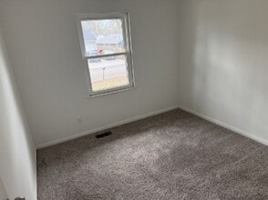 2812 W Daniel St in Champaign, IL - Building Photo - Building Photo