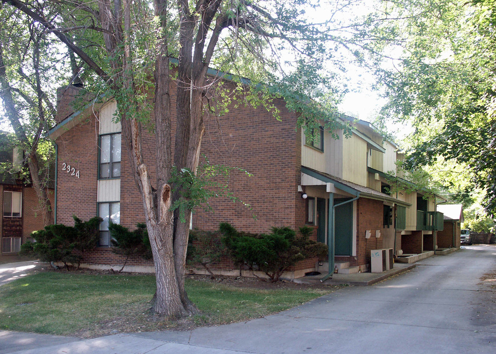 South Grove Condominiums in Boulder, CO - Foto de edificio