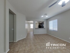 4558 E Loma Vista St in Gilbert, AZ - Building Photo - Building Photo