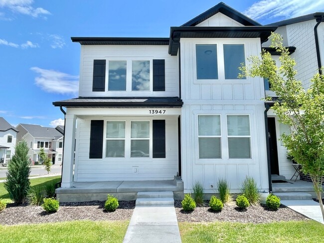 13947 S Champlin Peak Dr