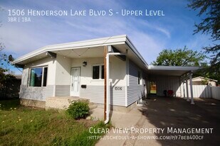 1506 Henderson Lake Blvd S in Lethbridge, AB - Building Photo