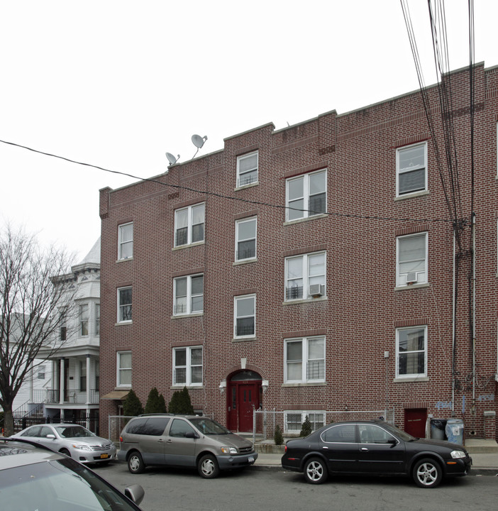 4364 Richardson Ave in Bronx, NY - Foto de edificio