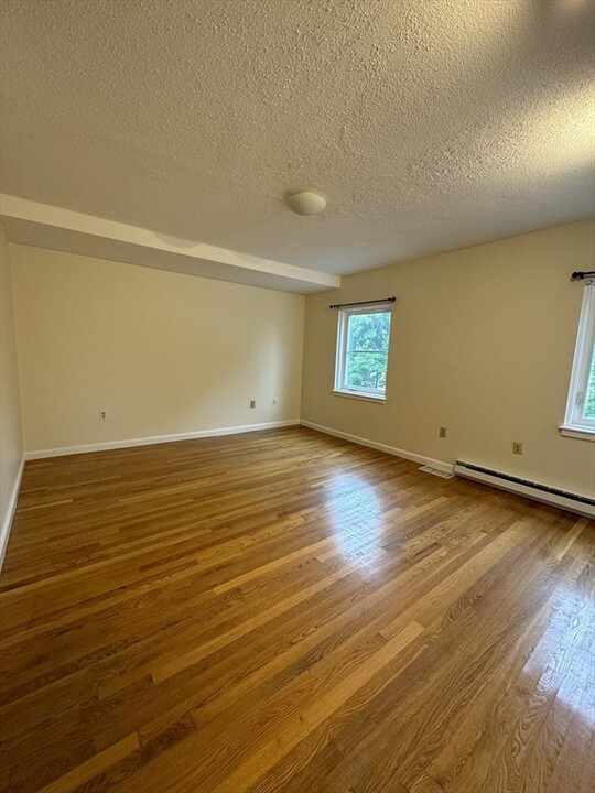 26 Alton Pl, Unit #1 in Brookline, MA - Foto de edificio