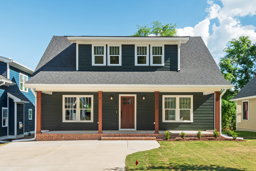 2019 James St in Durham, NC - Foto de edificio