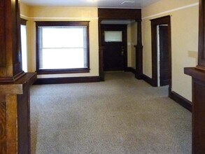 717 E Jackson St in Medford, OR - Building Photo - Building Photo