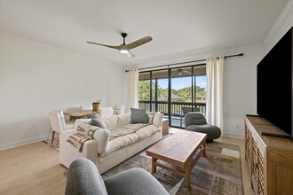 11842 Pebblewood Dr in Wellington, FL - Building Photo - Building Photo