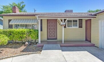 7465 24th St in Sacramento, CA - Building Photo - Building Photo