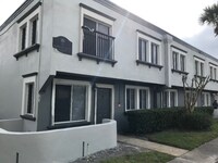 829 Lowell Blvd photo'