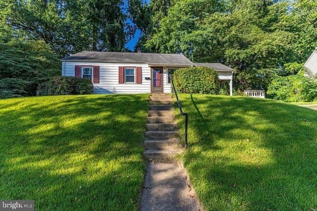 property at 7713 Lunceford Ln