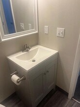 310 Admiral Ave, Unit 4 in Portage, MI - Foto de edificio - Building Photo