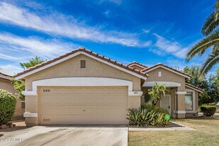 8617 W Vogel Ave in Peoria, AZ - Building Photo