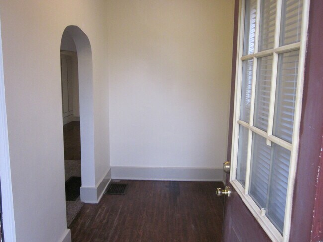 128 E Taber St-Unit -Apt 1 in Fort Wayne, IN - Building Photo - Building Photo
