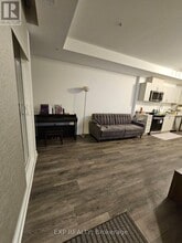 1650 Victoria Park Ave in Toronto, ON - Building Photo - Building Photo