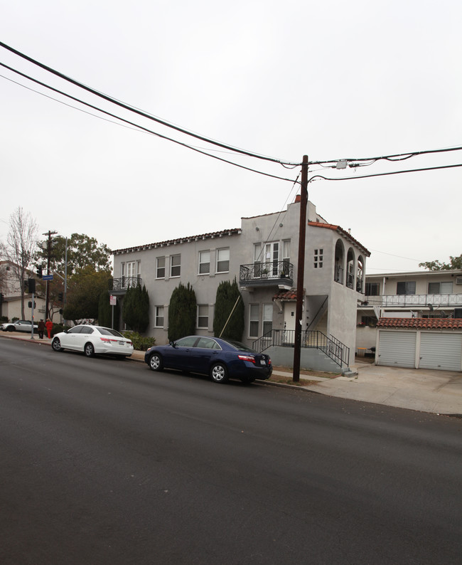 1864-68 N Commonwealth Ave in Los Angeles, CA - Building Photo - Building Photo