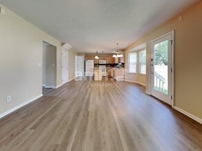 1004 Wild Flower Ln in Maineville, OH - Building Photo - Building Photo