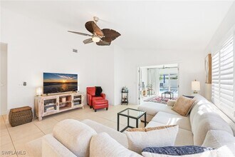 648 96th Ave N in Naples, FL - Building Photo - Building Photo