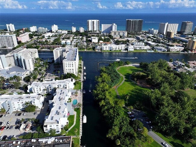 2860 NE 14th Street Causeway in Pompano Beach, FL - Building Photo - Building Photo