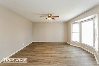 8923 E 56 Terrace in Raytown, MO - Building Photo - Building Photo