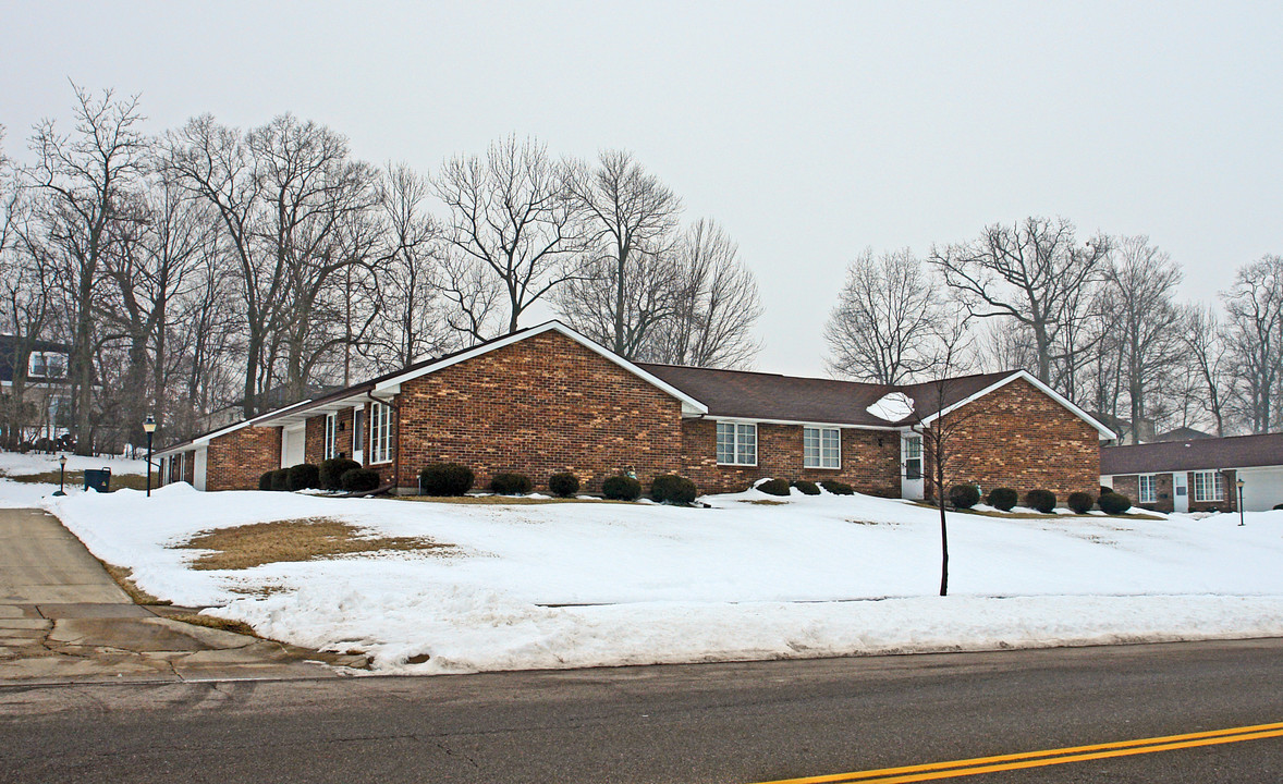 2730 Red Coach Dr in Springfield, OH - Foto de edificio