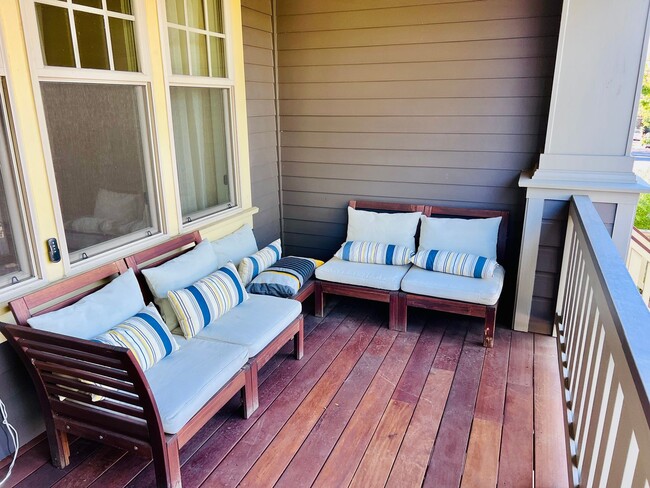 118 NE Ivy St in Portland, OR - Building Photo - Building Photo