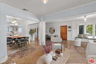 4104 Saugus Ave in Los Angeles, CA - Building Photo - Building Photo