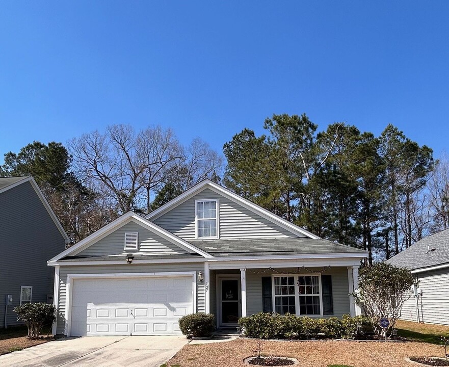 127 Thistle Rd in Goose Creek, SC - Building Photo