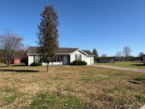 406 Silver Lakes Ct in Murfreesboro, TN - Building Photo - Building Photo