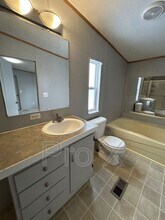 1116 W 1st St in Pittsburg, KS - Building Photo - Building Photo