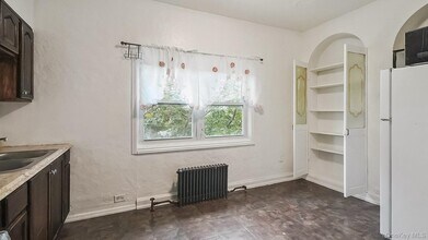 252 S Tenth Ave in Mount Vernon, NY - Building Photo - Building Photo