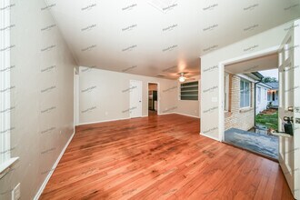 3232 NW 47th St in Oklahoma City, OK - Foto de edificio - Building Photo