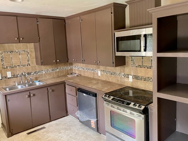 140 S Mission Ave in Tahlequah, OK - Building Photo - Building Photo