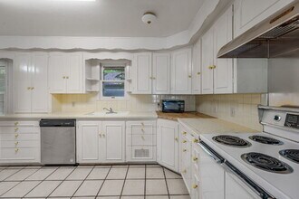 905 W Tarleton St in Stephenville, TX - Building Photo - Building Photo