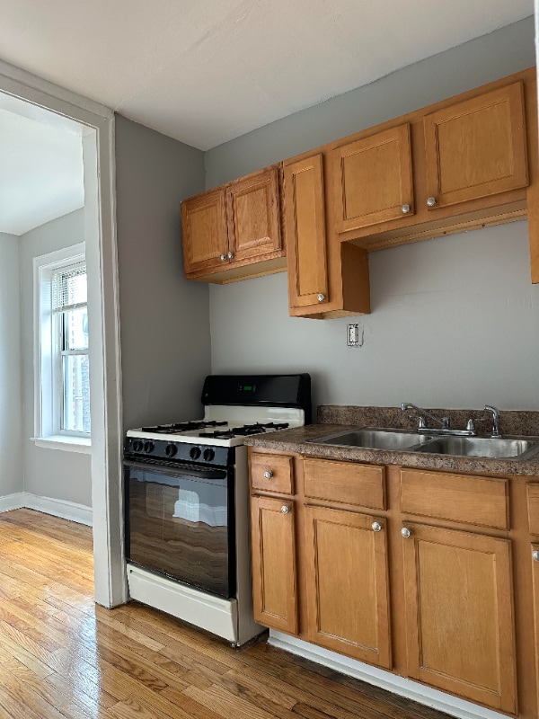 3723-3729 W Grand Ave